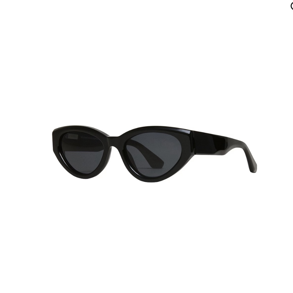 Chimi Black 06 Cat-Eye Sunglasses